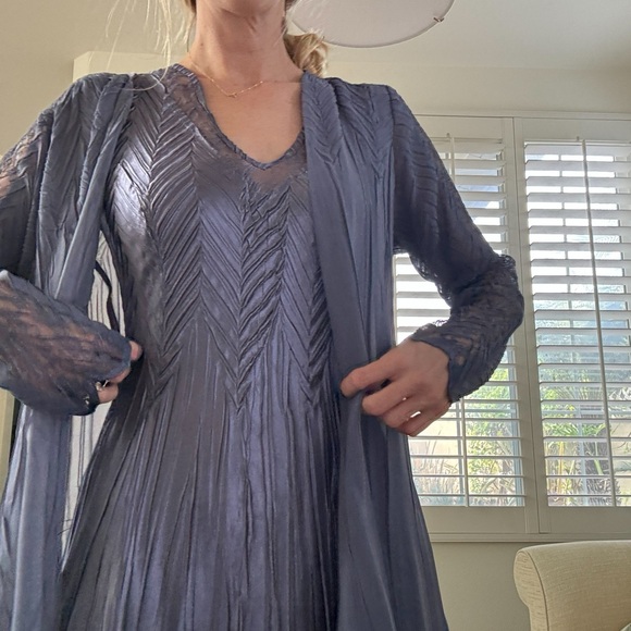 Sleeveless Charmeuse & Chiffon
Dress & Duster Set
Komarov - Picture 2 of 5